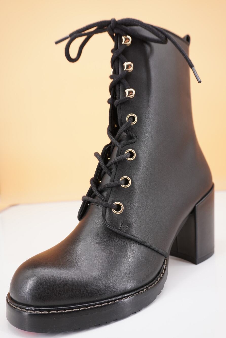 Stuart Weitzman Cassey Black Military Ankle Boots Size 5.5 NEW $595 Granny Lace